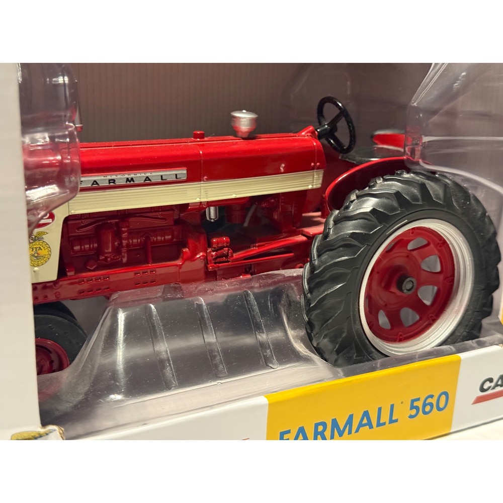 ERTL Farmall 560 National FFA 1/16 Die-Cast Tractor Case IH #44103 New in Box